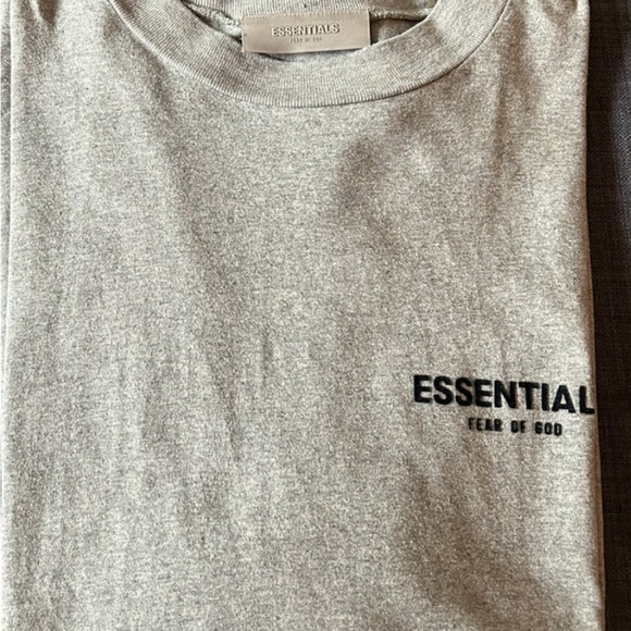 NWOT essentials youth grey tshirt size 10 fear of god. - Picture 2 of 7